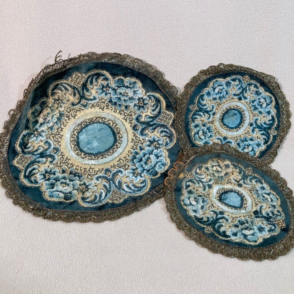 VTG Amrose Art Linens Round 14" & 8" Doily Teal Ivory Metallic Made In‎ Belgium